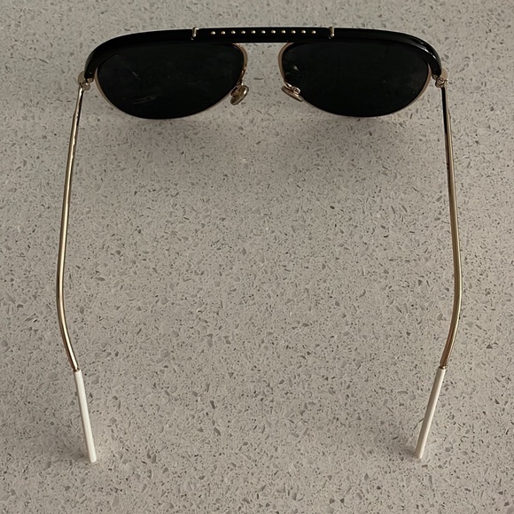 Christian Dior Sunglasses - Picture 5 of 8